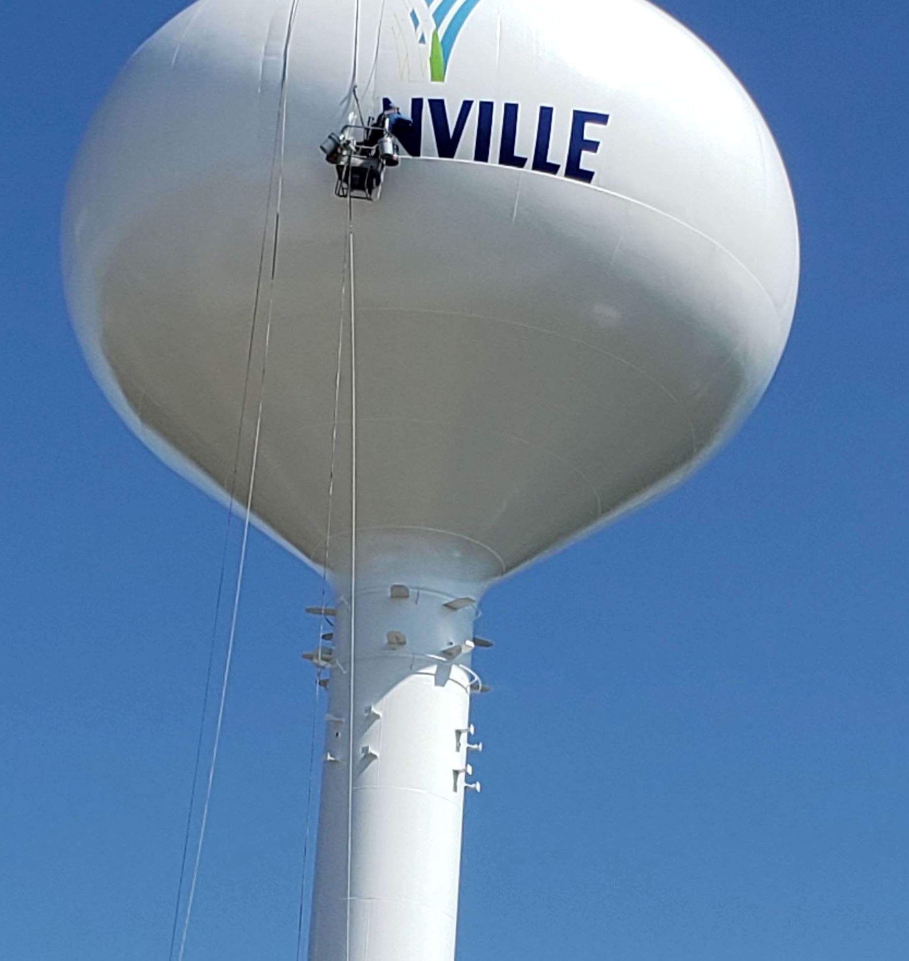Repainting the Maple Terrace water tower